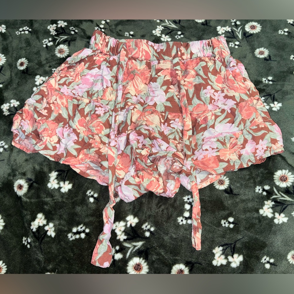 Flowy shorts